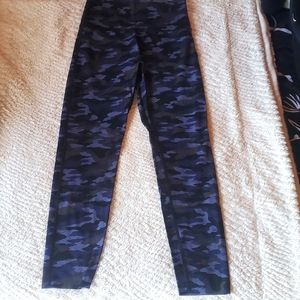 Aerie camo leggings size Medium